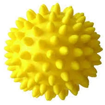 QMED Tüskés masszázslabda 8cm (sárga)